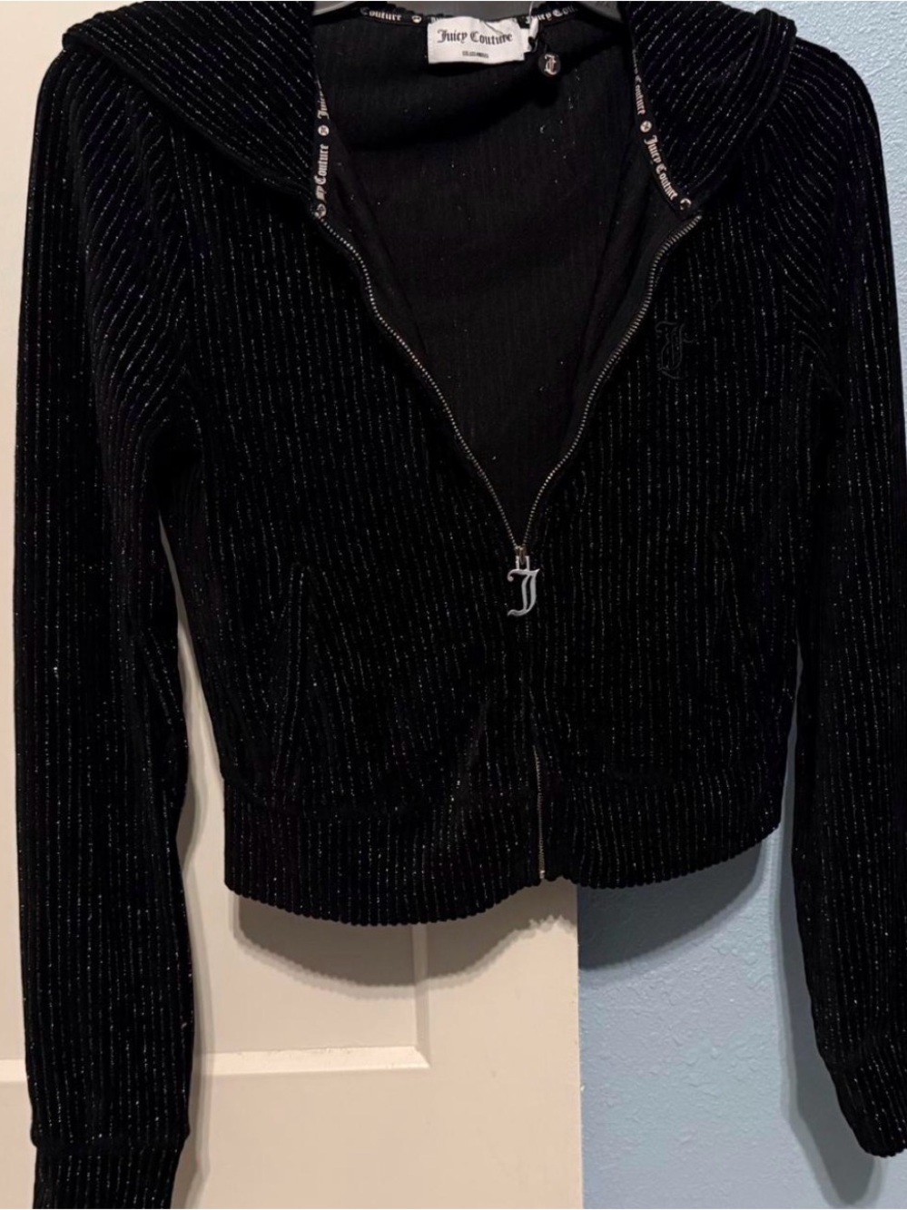 Juicy Couture Black Metallic Silver Pinstripe Sparkle Ribbed Cropped Hoodie